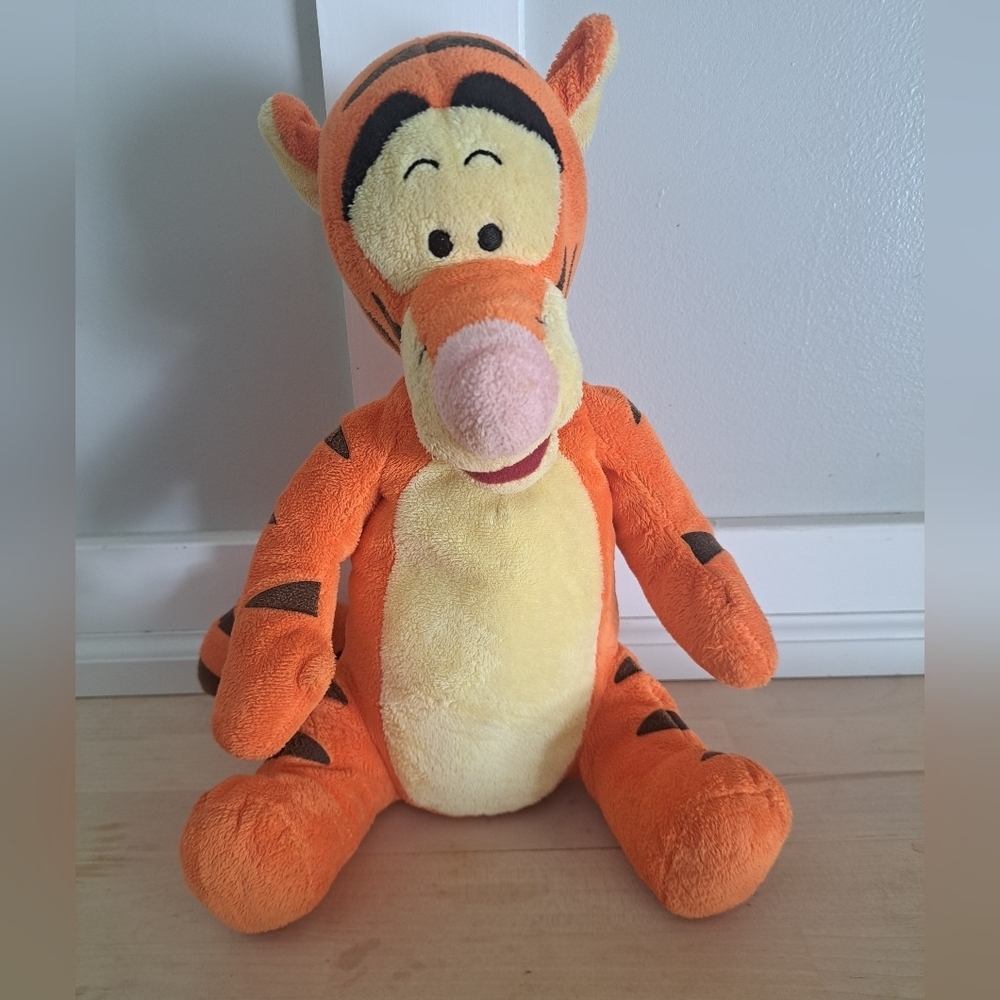 Disney Tigger Plush – 10” Stuffed Animal – Winnie the Pooh Character